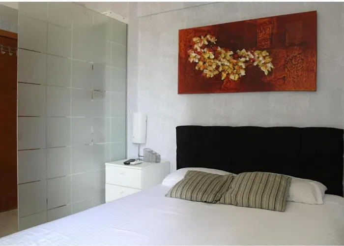 Flat Ed. Biarritz Setor Hoteleiro Norte Quarto 615