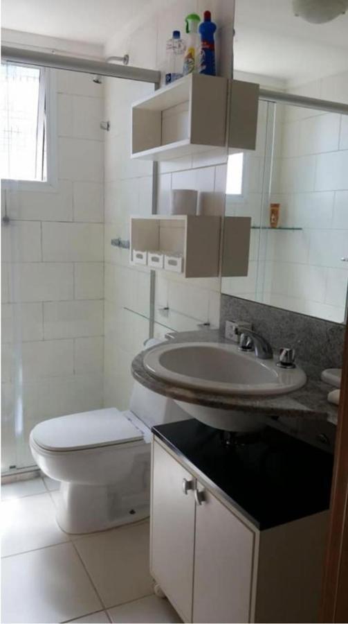 Apartamento Flat Ed. Biarritz Setor Hoteleiro Norte 615 *